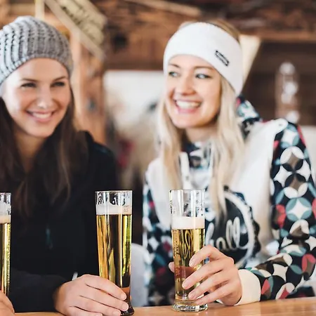 Hotel Lala Arthotel Saalbach
