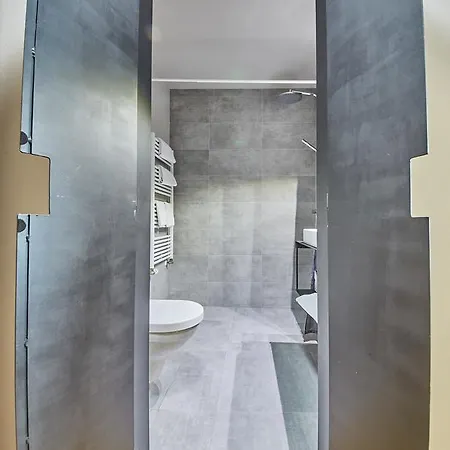 Lala Arthotel Hotel 2*