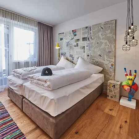 Lala Arthotel